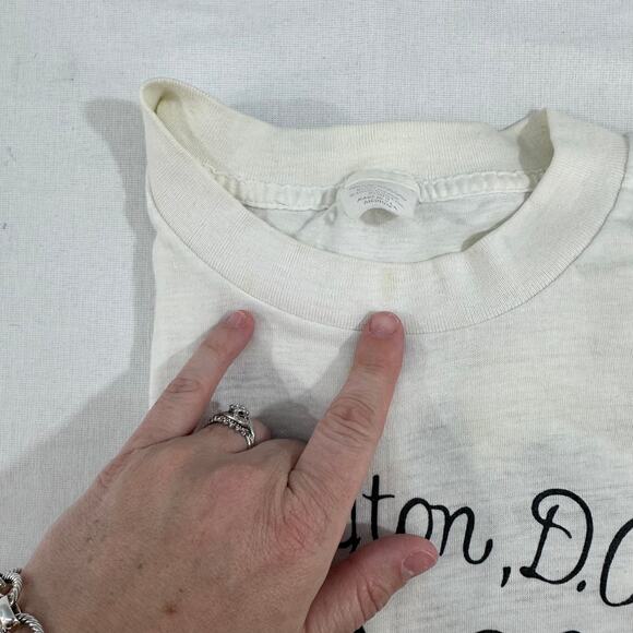 VTG 90s sz Women's M Mickey & Minnie Mouse DC T-Shirt Single Stitch USA made - Picture 12 of 12